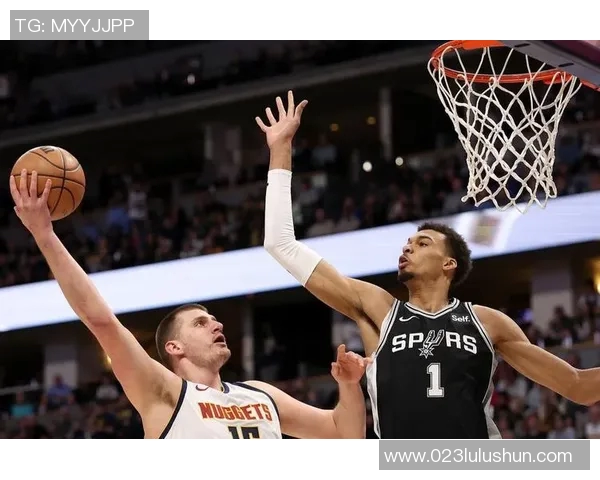 2015年马刺与开拓者激战回顾精彩瞬间与赛场传奇对决分析